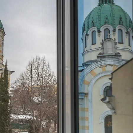 Landmark Luxe 2br With Parking Appartement