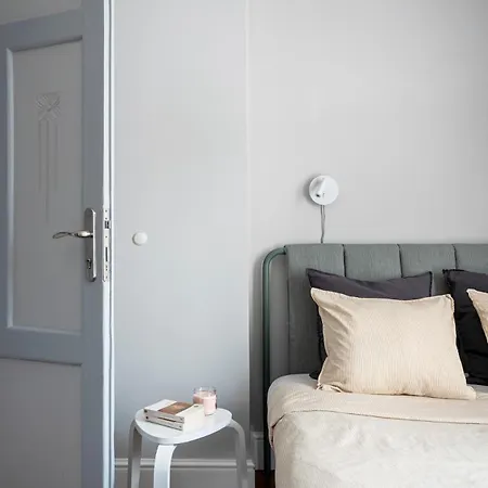 Landmark Luxe 2br With Parking Appartement *